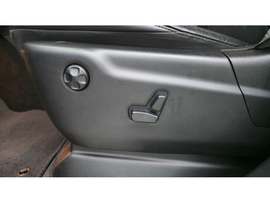 2015 Jeep Cherokee - image 14