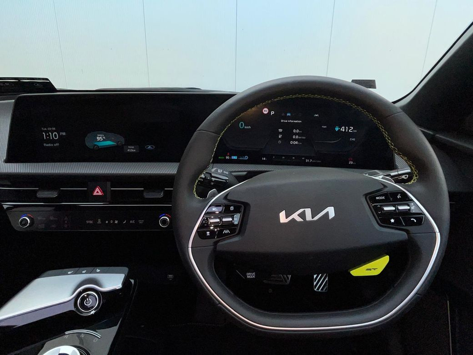 2025 Kia EV6 - image 6