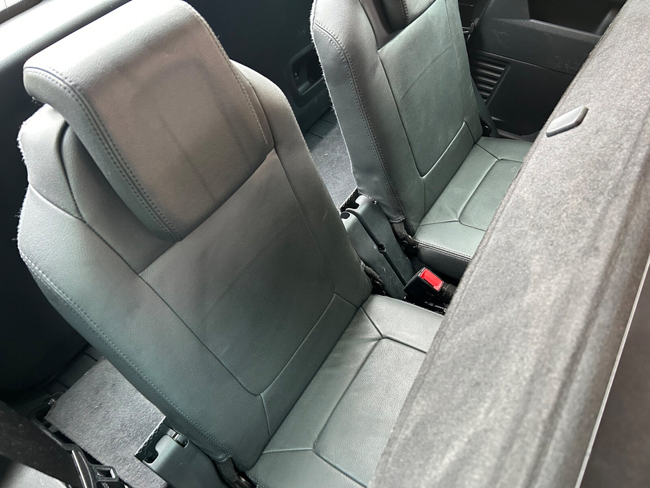 2016 Peugeot 5008 - image 17