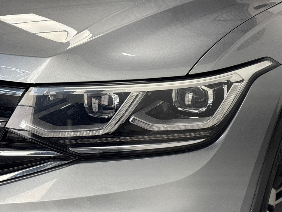 2023 Volkswagen Tiguan R-LINE 2.0 TDI AUTOMATIC 7 SEATER**PANORAMIC SUNROOF**HEATED MULTIFUNCTIONAL STEERING WHEEL**DIGITAL DASH**HEATED FRONT SEATS**REVERSE CAMERA**BLACK LEATHER INTERIOR**KEYLESS ENTRY**APPLE CARPLAY** €42,995