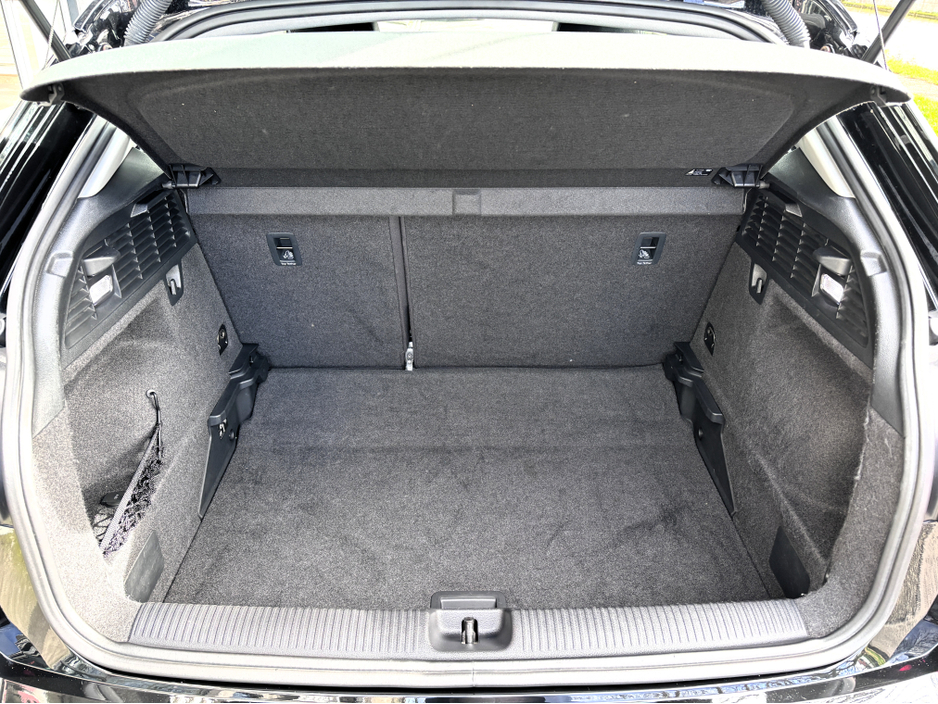 2017 Audi Q2 - image 14