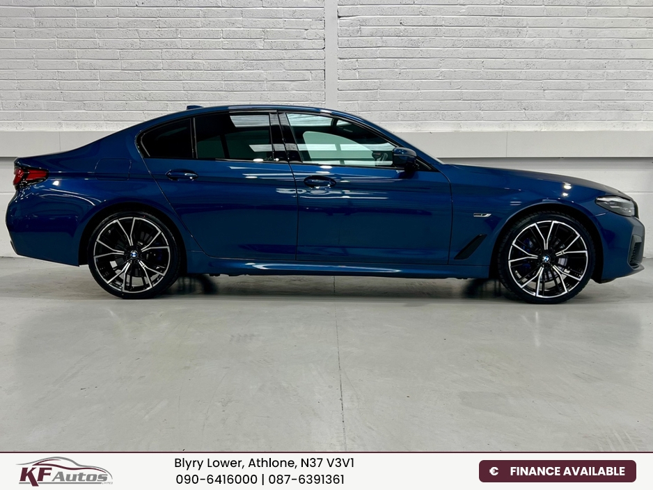 2023 BMW 5 Series - image 5