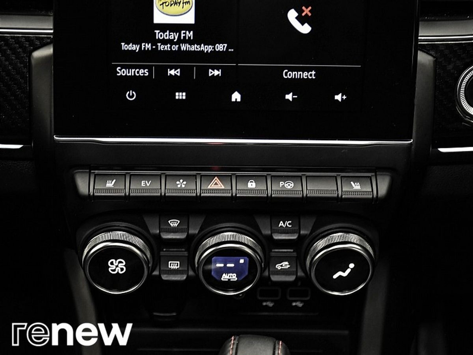 2021 Renault Arkana - image 23