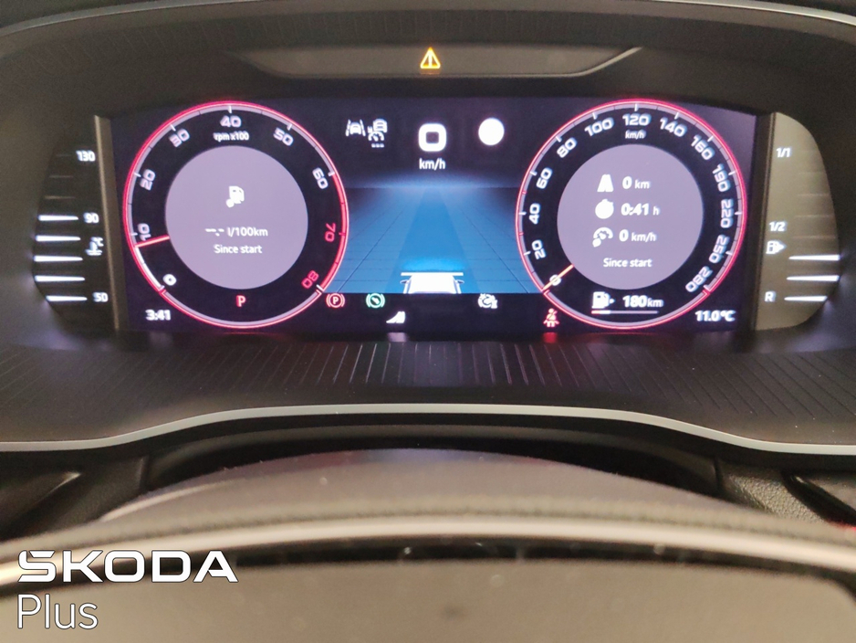 2025 Skoda Octavia - image 19