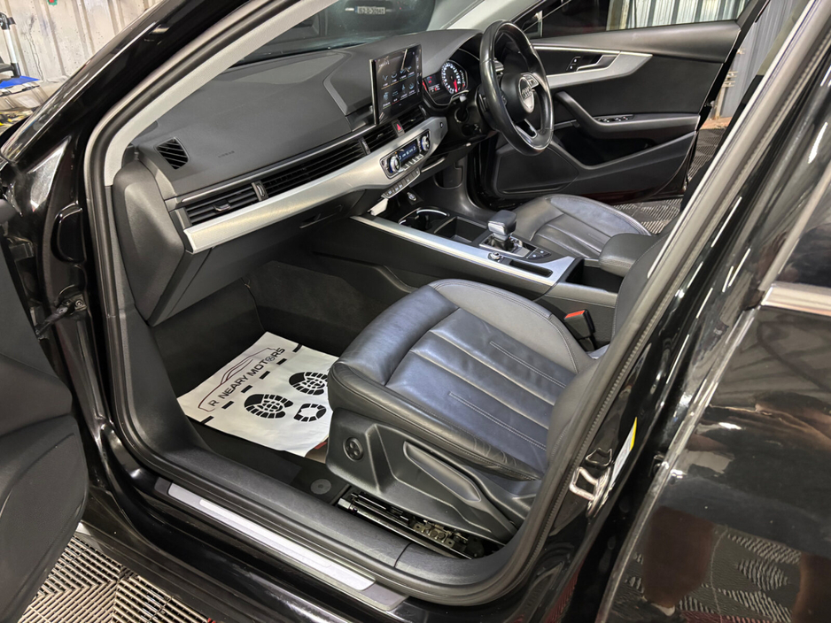 2022 Audi A4 - image 16