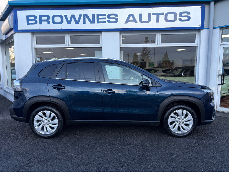 2024 Suzuki SX4 S-Cross 1.5 MOTION HEV 115PS 5 €29,999