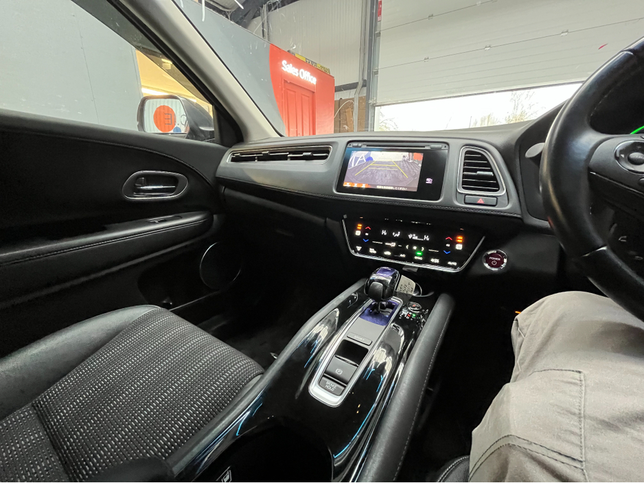 2017 Honda Vezel €17950 2017 HONDA VEZEL HYBRID Z SENSING 1.5 AUTOMATIC / CRUISE CONTROL / REVERSE CAMERA / HEATED SEATS / PADDLE SHIFTERS €17,950