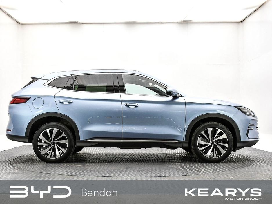 2025 BYD Seal U - image 5