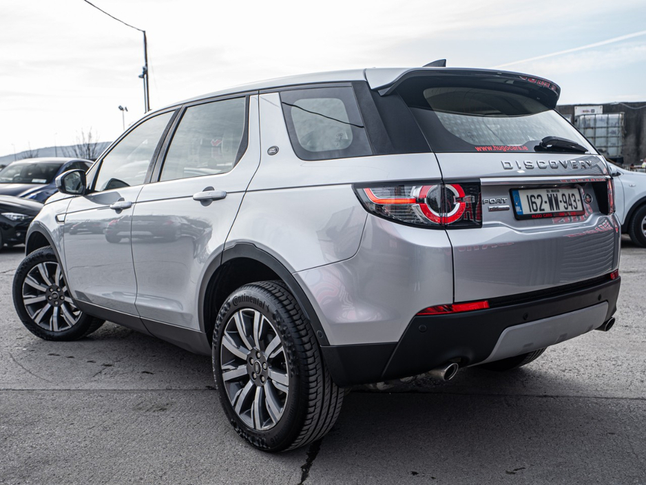 2016 Land Rover Discovery Sport - image 3