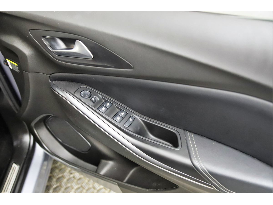 2020 Opel Grandland X - image 26