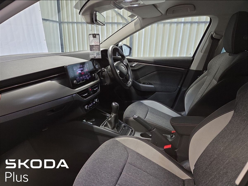 2022 Skoda Scala - image 4