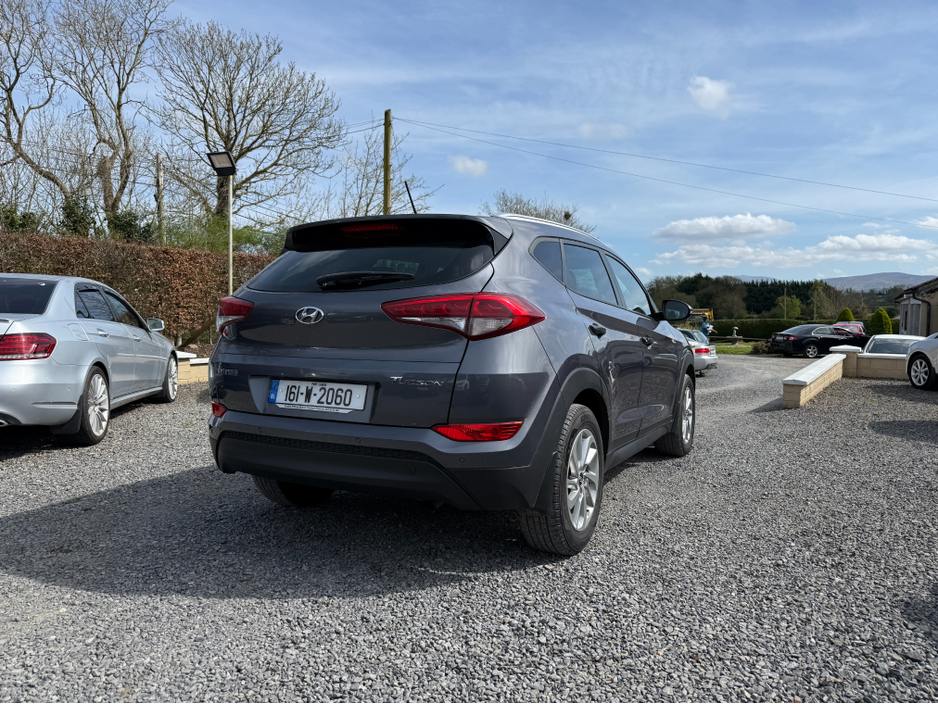 2016 Hyundai Tucson - image 9