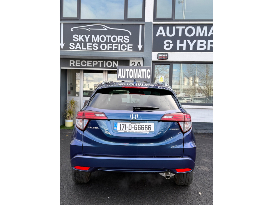 2017 Honda Vezel - image 6