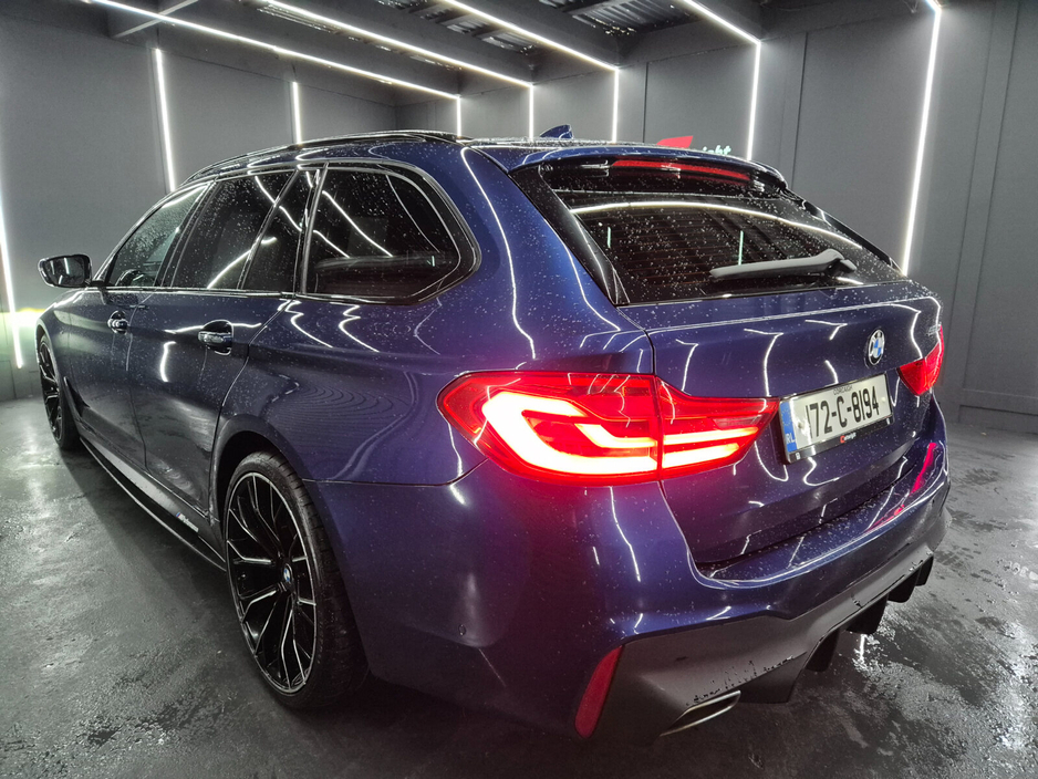 2017 BMW 5 Series - image 24