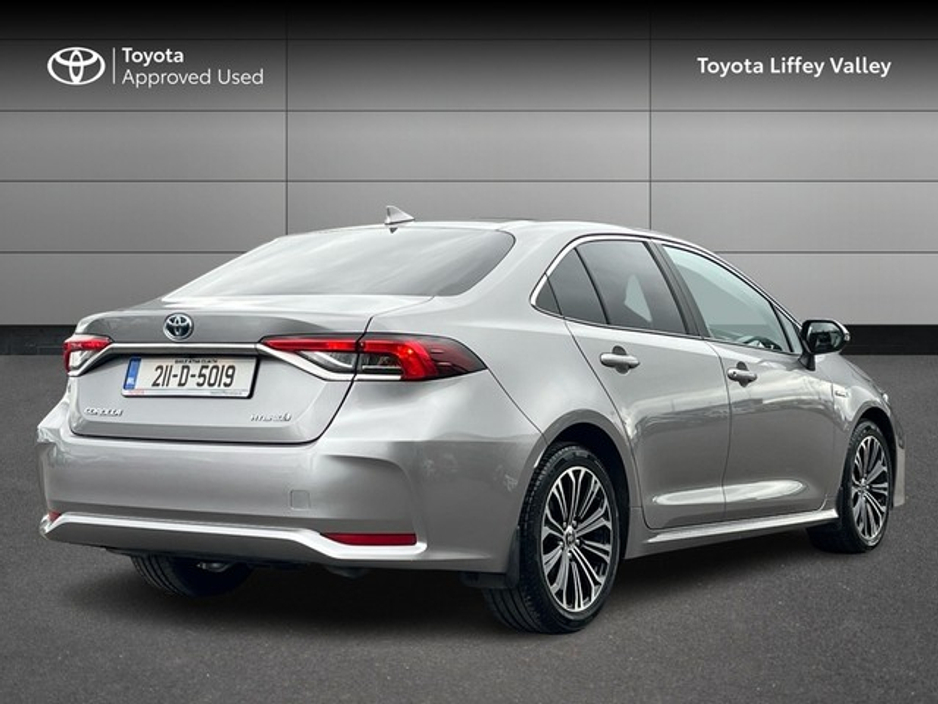 2021 Toyota Corolla - image 2