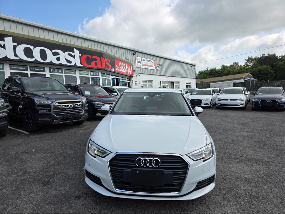 2020 Audi A3 1.4 TFSI  VIRTUAL COCKPIT  SMARTPHONE INTERFACE- SATNAV - VIRTUAL COCKPIT - NAVIGATION REVERSING CAMERA -BLIND SPOT - PARKING SENSORS- €22,950