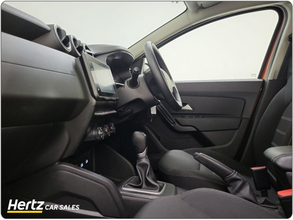 2023 Dacia Duster - image 4
