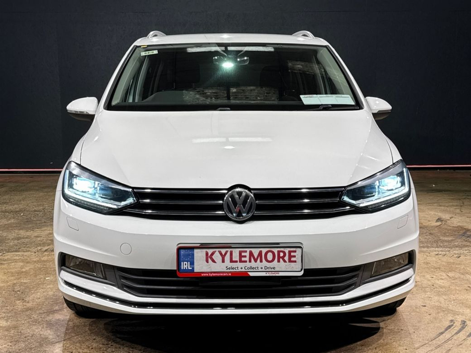 2017 Volkswagen Touran - image 8