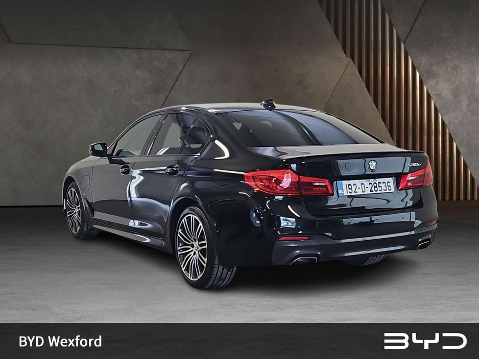 2019 BMW 5 Series - image 16