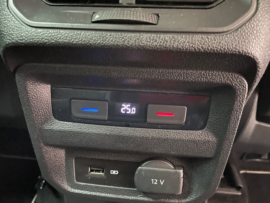 2020 Volkswagen Tiguan - image 15