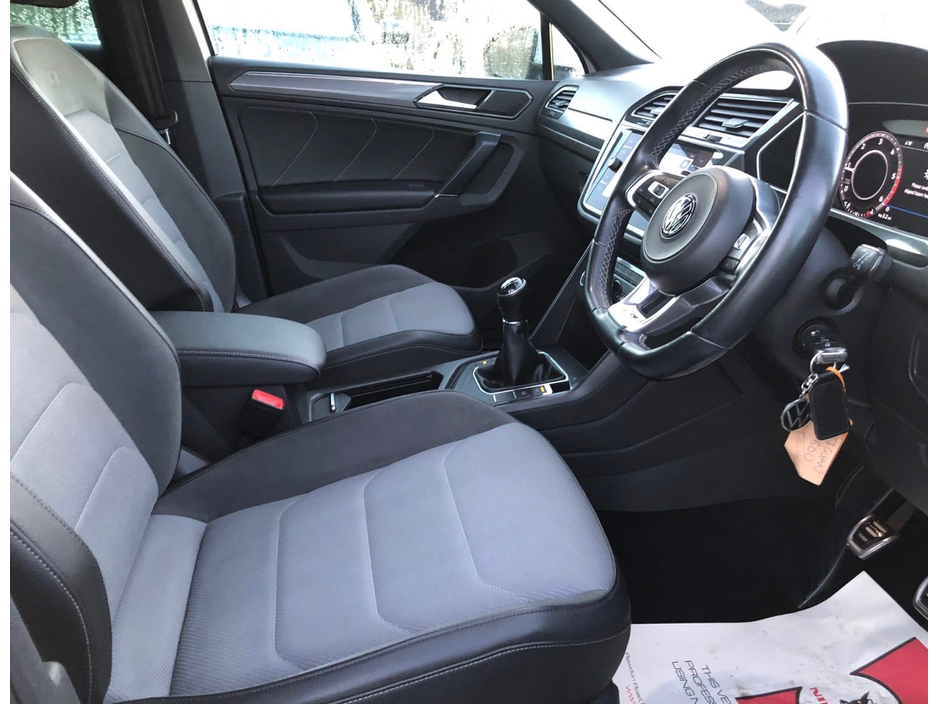 2019 Volkswagen Tiguan - image 11