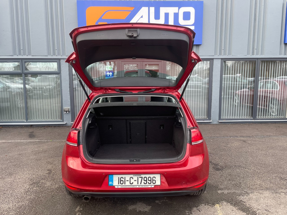 2016 Volkswagen Golf - image 5