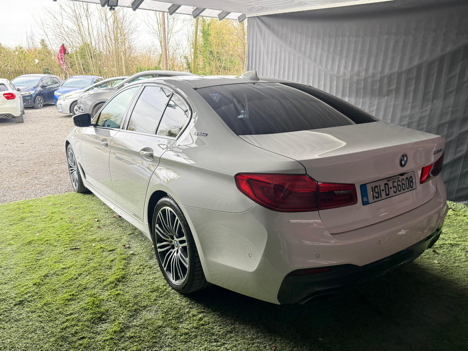 2019 BMW 5 Series - image 4