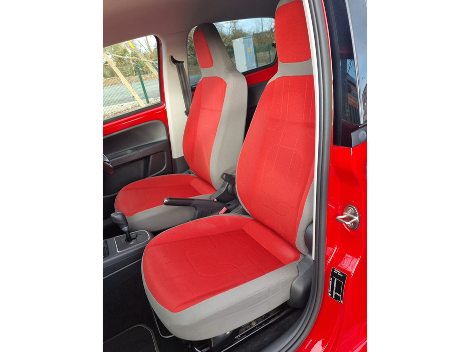 2016 Volkswagen up! - image 18