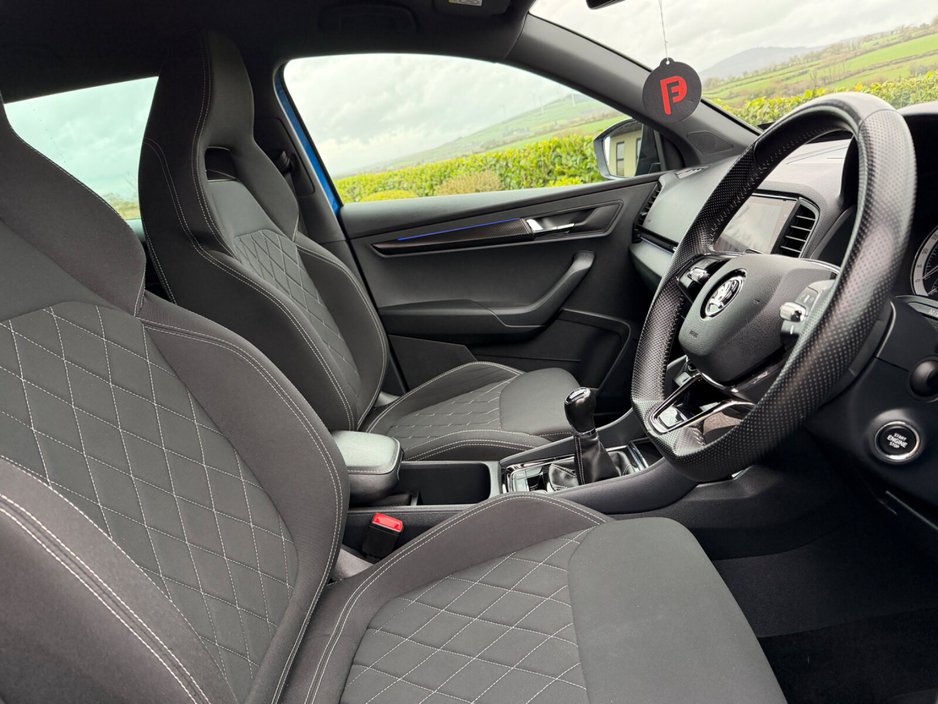 2022 Skoda Karoq - image 12