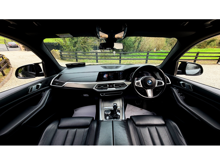 2021 BMW X5 - image 13