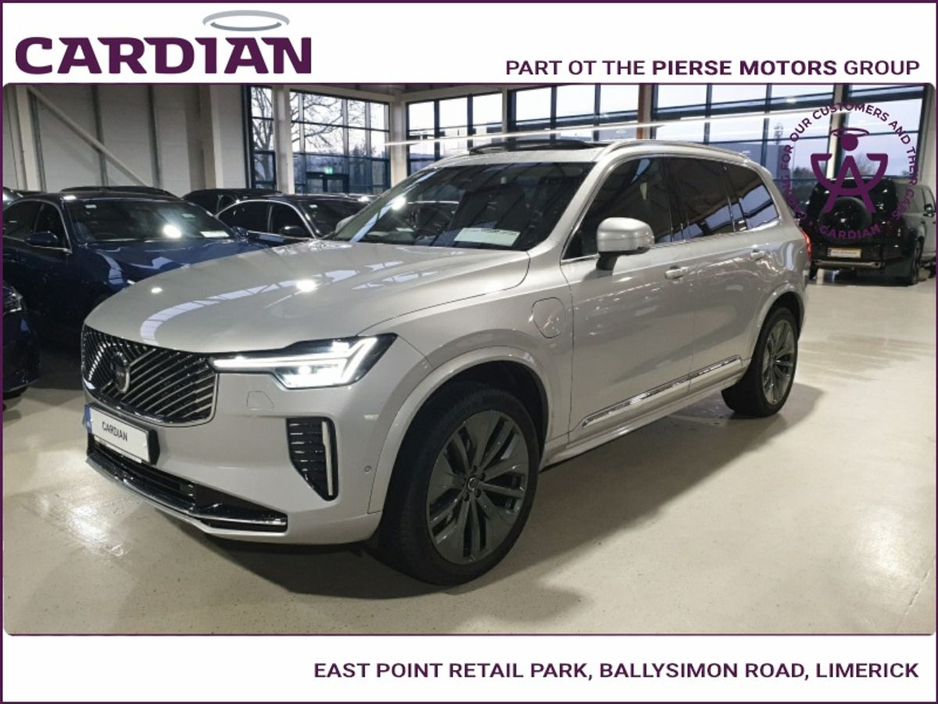 2025 Volvo XC90 - image 3