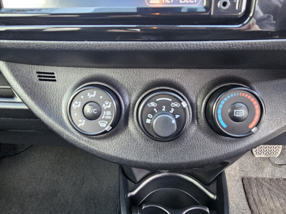 2018 Toyota Vitz - image 29