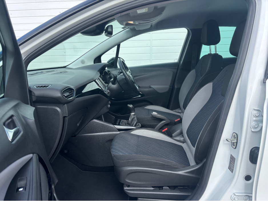 2020 Opel Crossland X - image 18