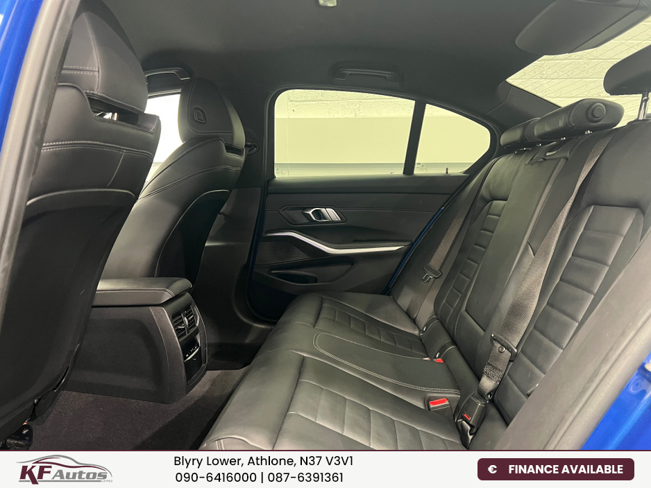 2022 BMW 3 Series - image 14