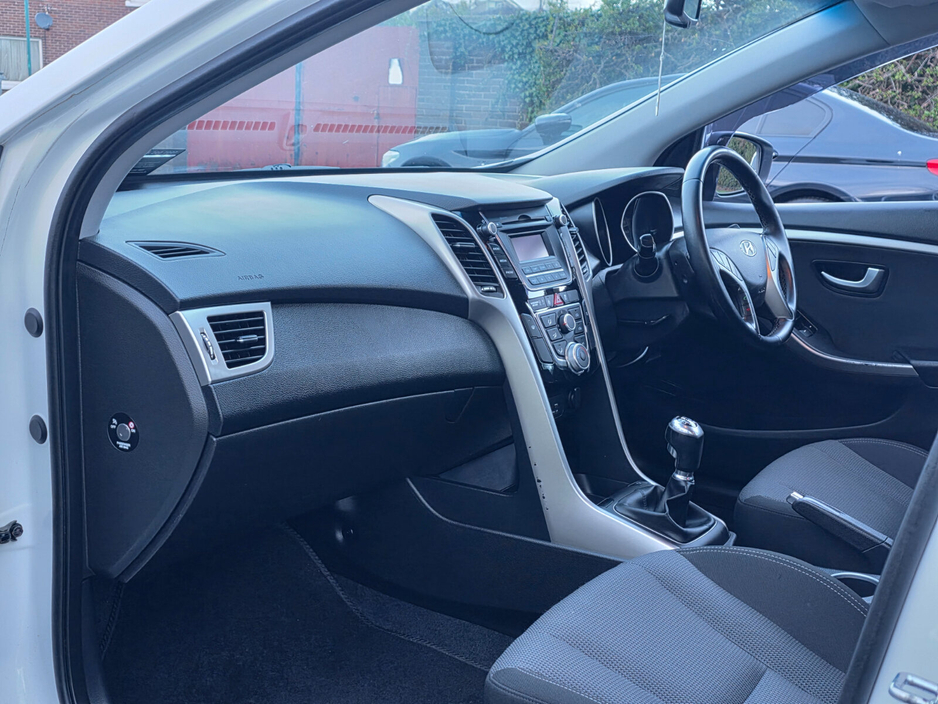 2016 Hyundai i30 1.6 Diesel Deluxe €6,999