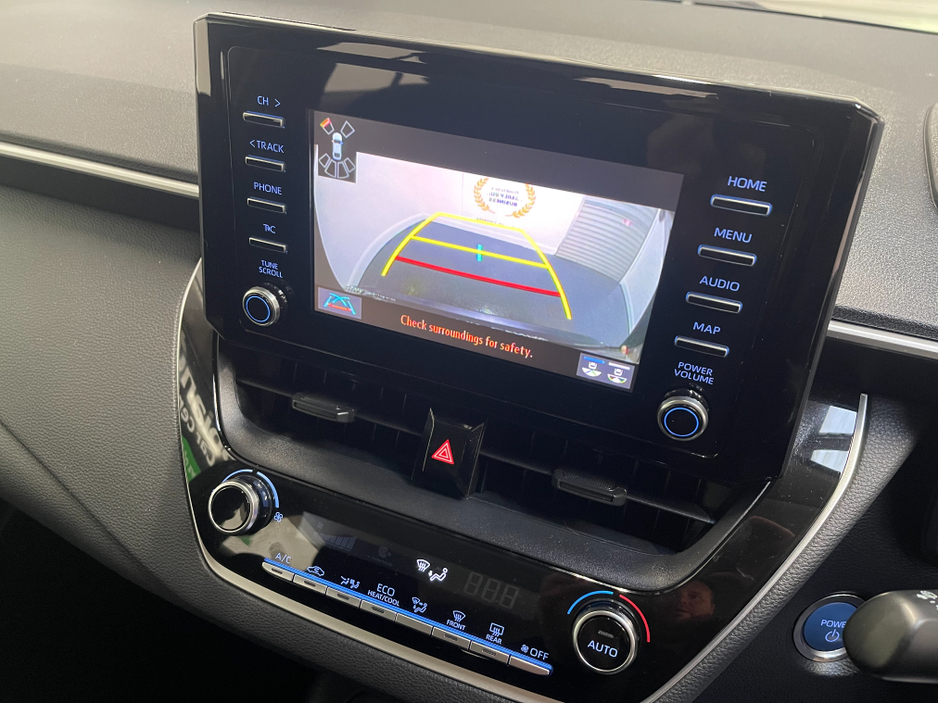 2020 Toyota Corolla - image 8