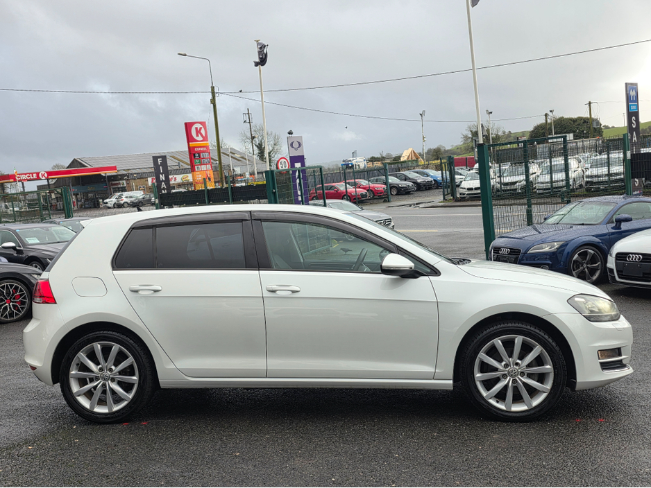 2016 Volkswagen Golf 1.4 TSI HIGHLINE EDITION PRIVACY GLASS REVERSE CAMERA - SIMI DEALER - LOW ROAD TAX BAND €15,750
