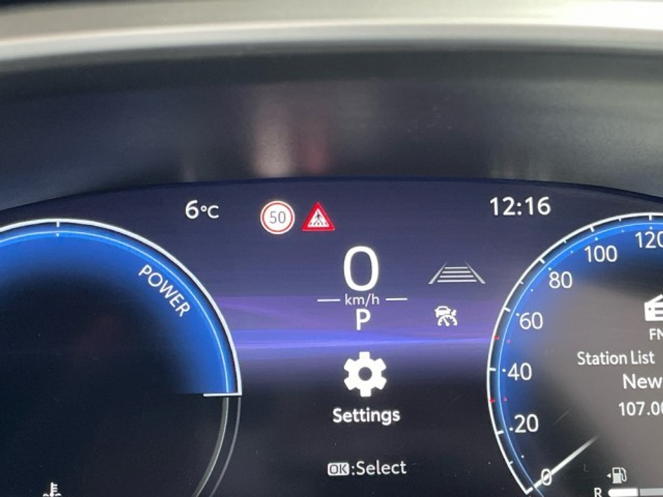 2025 Toyota Corolla CROSS - Save EUR 7,000 - SPORT Model - 1.8 Hybrid - Automatic - EUR 190 Tax // Remote Central Locking // Front Electric Windows // Rear Electric Windows // Electric Mirrors // Heated Mirrors €37,980