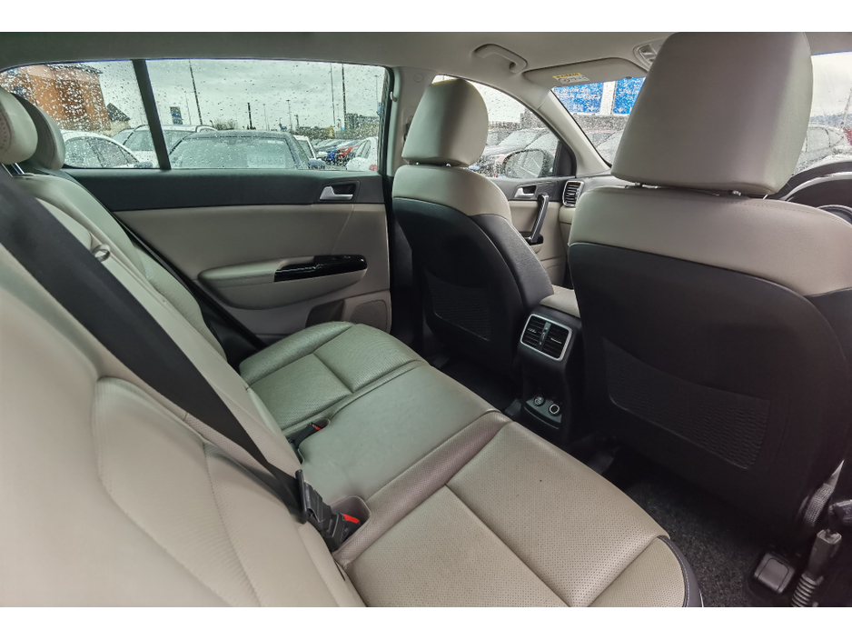 2019 Kia Sportage - image 11