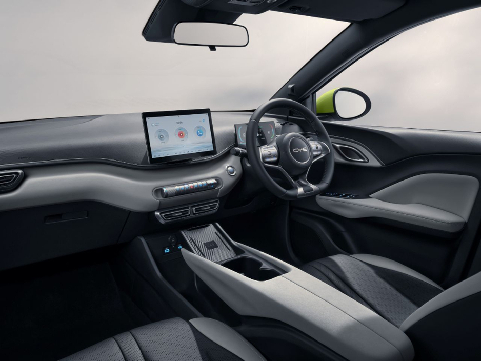 2025 BYD Dolphin Surf Comfort 43.2kWh 155BHP €23,995