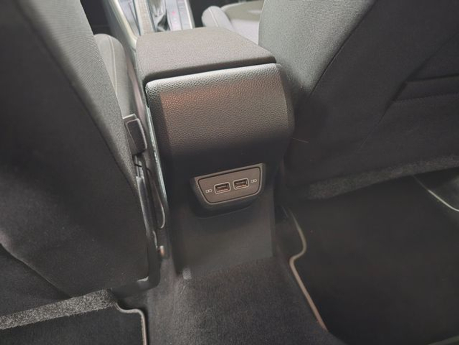 2019 Volkswagen Polo - image 12