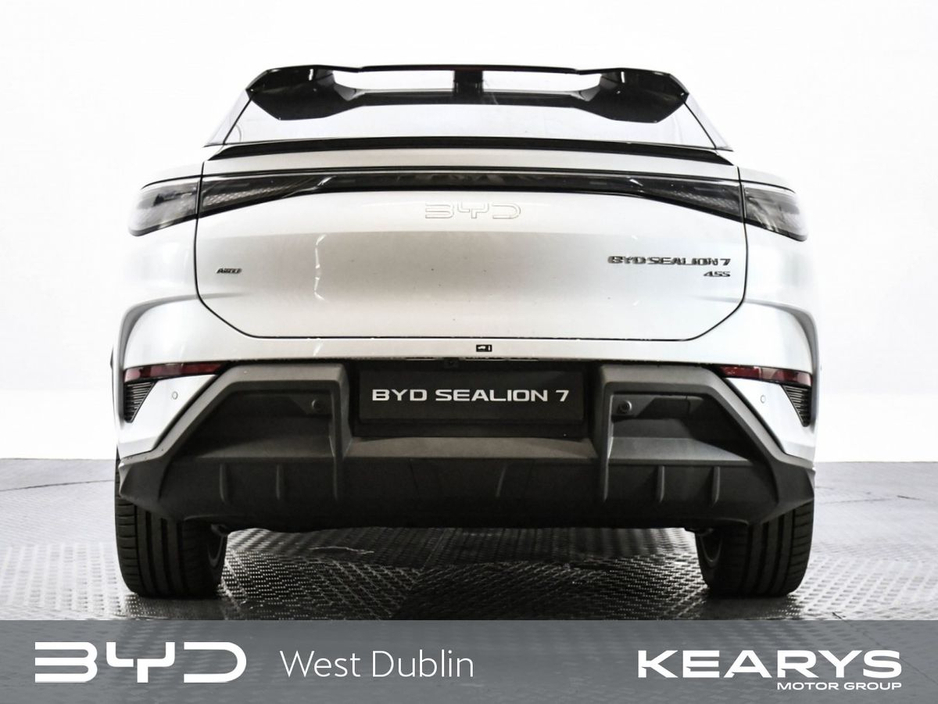 2026 BYD Sealion 7 - image 6