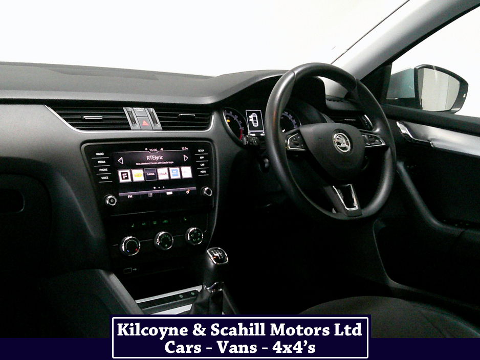 2019 Skoda Octavia - image 16