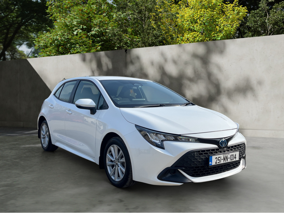 2025 Toyota Corolla - image 6