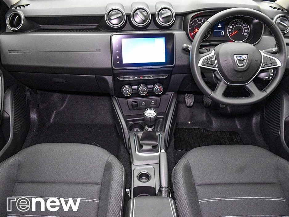 2023 Dacia Duster - image 2