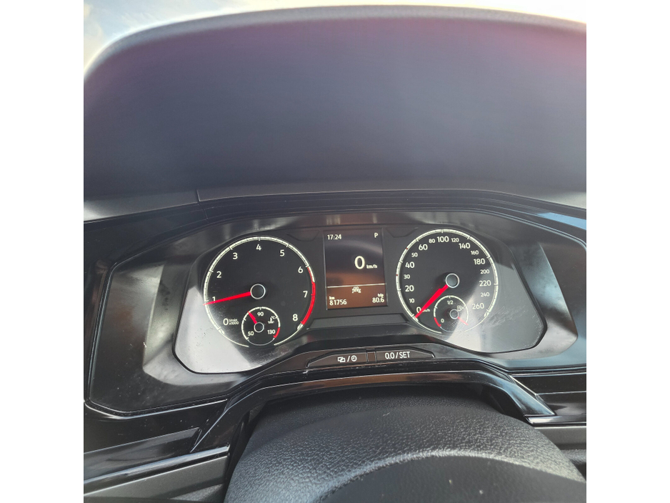 2020 Volkswagen Polo - image 24