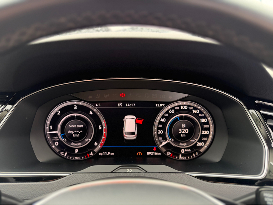 2020 Volkswagen Passat - image 18