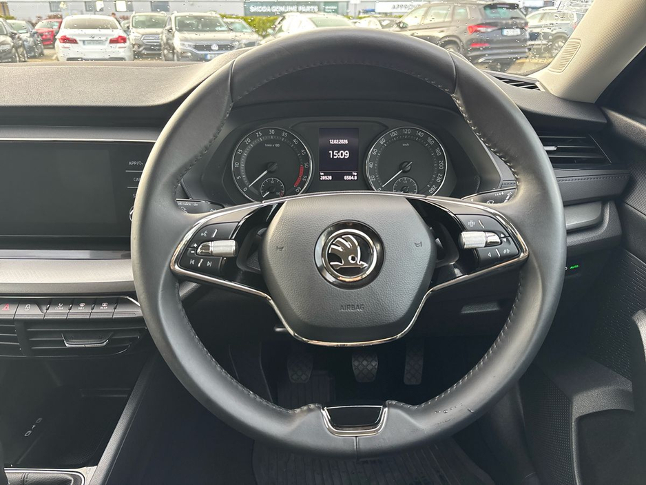 2024 Skoda Octavia - image 13