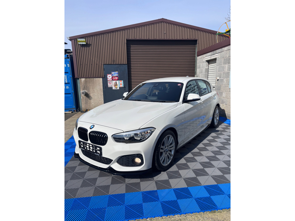 2016 BMW 1 Series - image 3