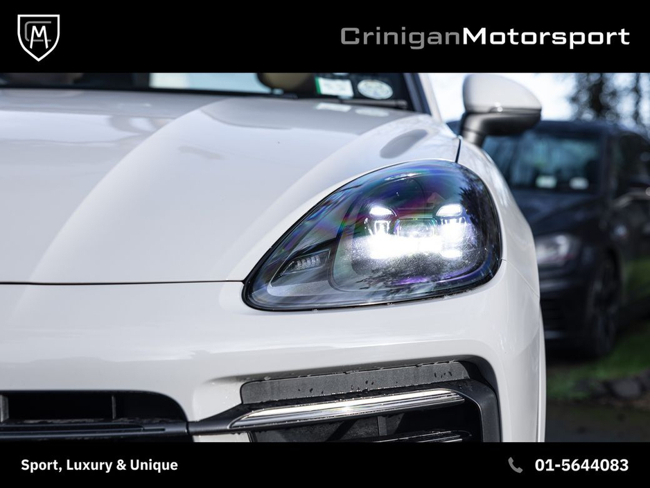 2020 Porsche Cayenne - image 10